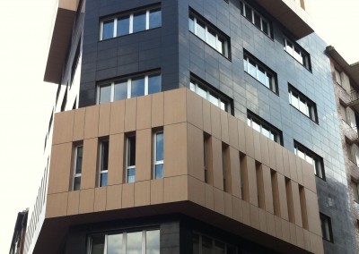 Absolute black polished basalt - facade